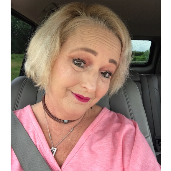 Meet your posher, Phyllis. - Picture 7 of 7